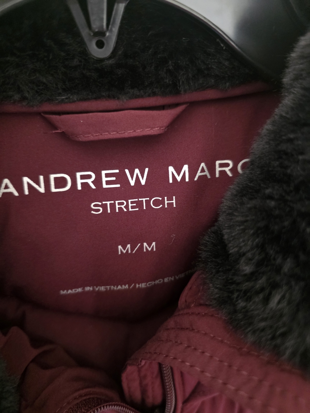 Andrew Marc Woman Stretch Jacket in Burgundy